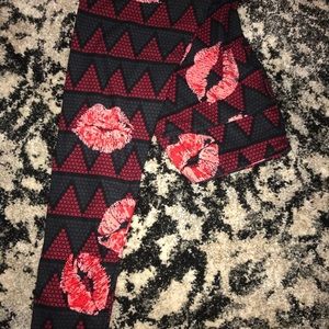Lularoe OS LEGGINGS